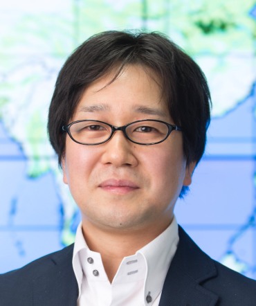 Kei Oyoshi, Secretary