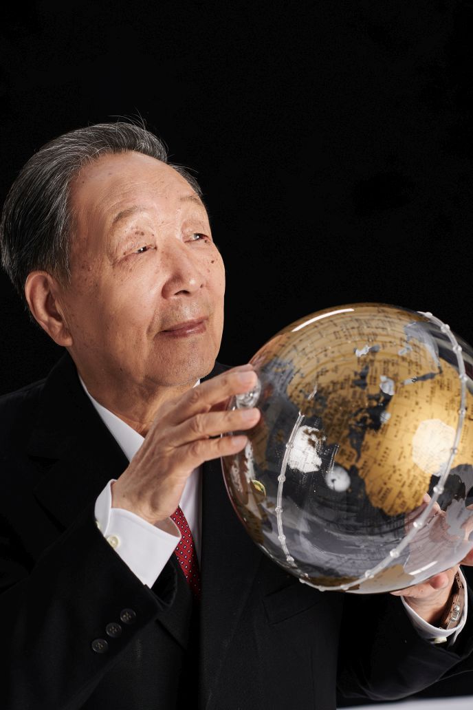 Prof. Dr. Li Deren